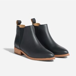 Nisolo Black Leather Eva Everyday Chelsea Boots